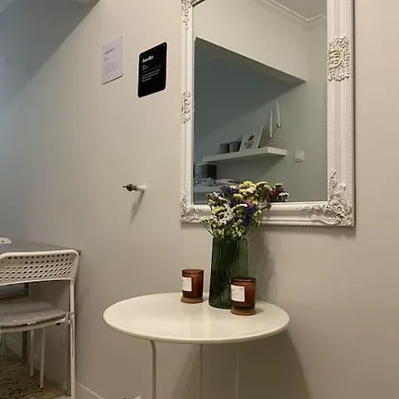 Bauhaus Studio Apartament